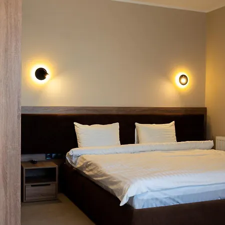 Equicor Otel *