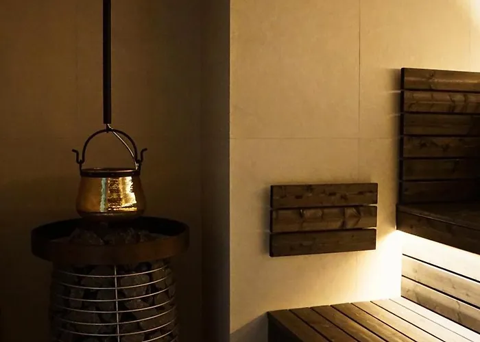 Готель Equicor *